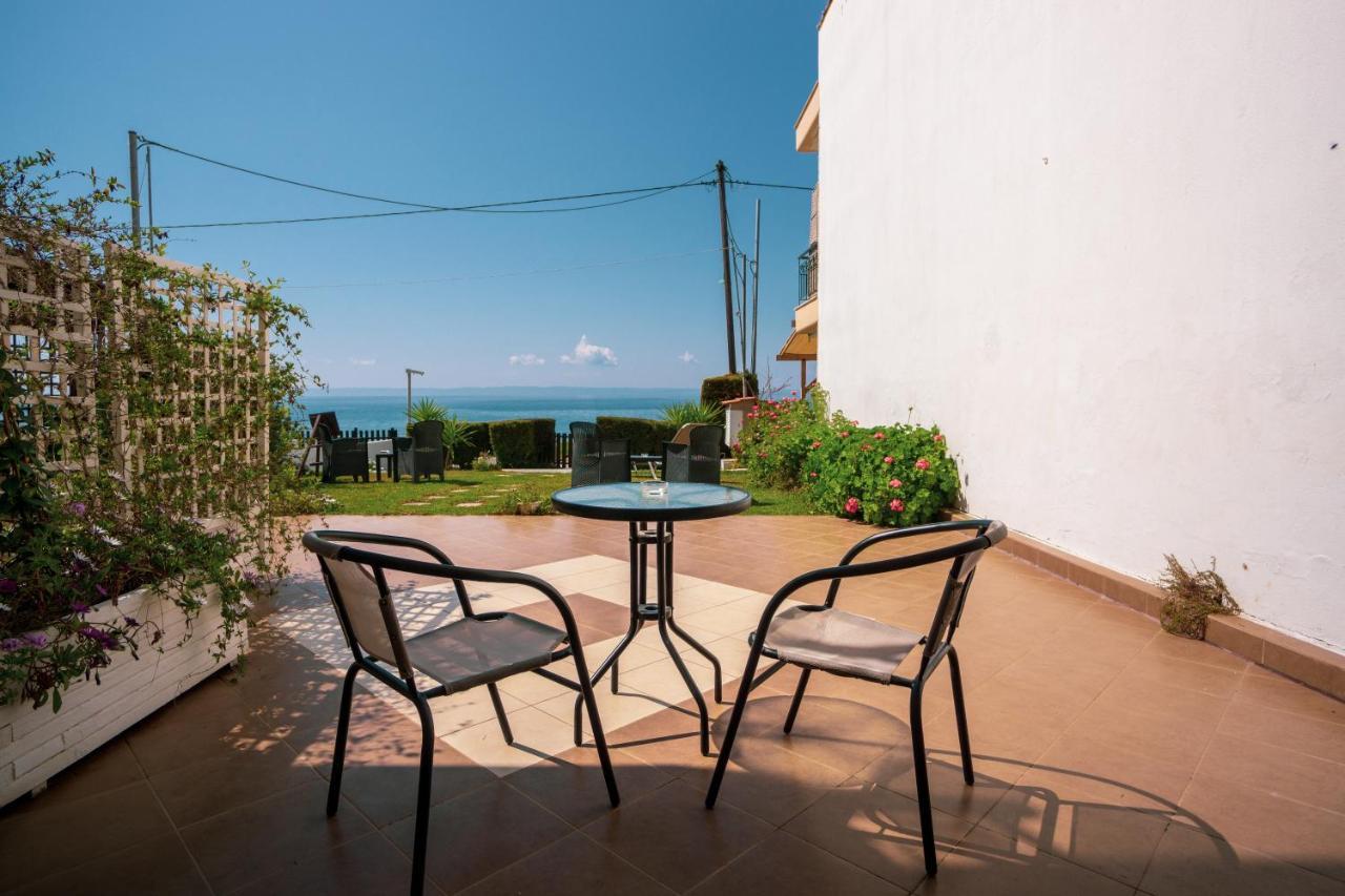 Ferienwohnung Christina'S Sea House Nikiti  Exterior foto